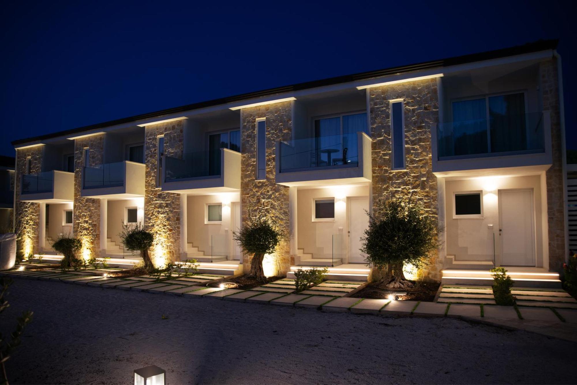 Montedarena Hotel Pulsano Exterior foto
